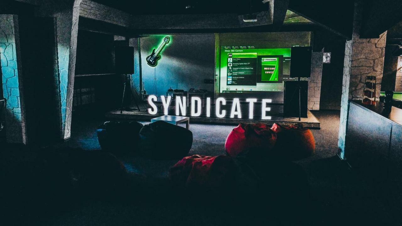 SYNDICATE, Готельно-розважальний комплекс Черкассы Экстерьер фото